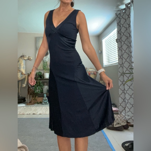 Banana Republic Semi Formal Dress in Navy- XS - Picture 3 of 7